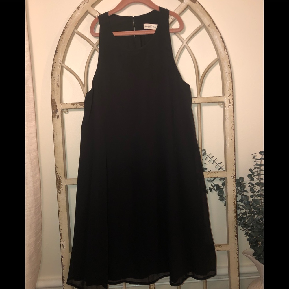Abercrombie & Fitch Black Sleeveless Dress